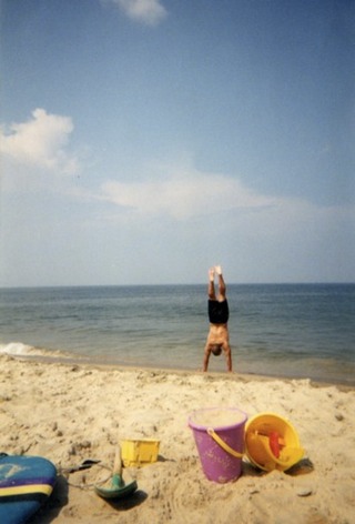 HandstandSM